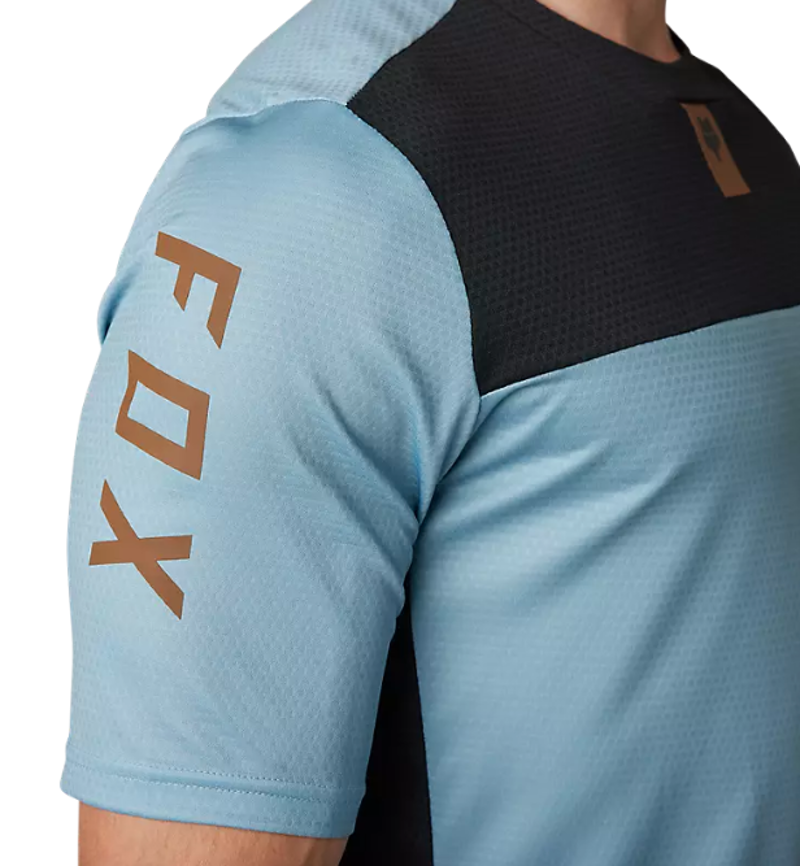 Fox Racing Defend Short Sleeve Jersey in Gunmetal -4
